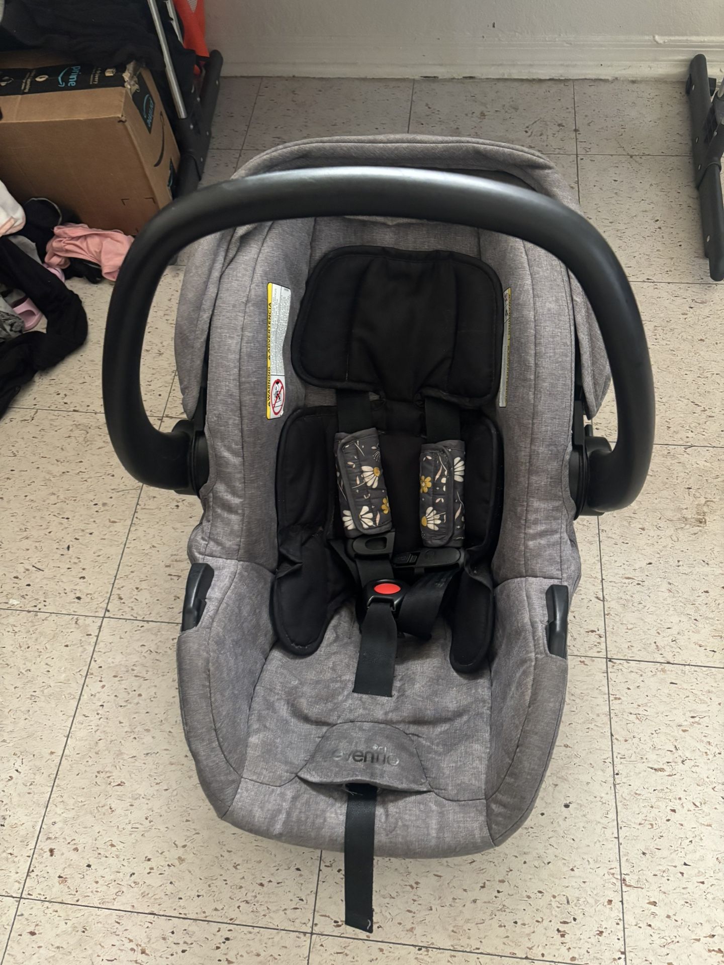 Evenflo Car seat/Stroller Combo