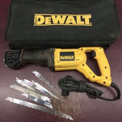 Dewalt Heavy Duty Reciprocating Saw / Sawzall + Case + Blades