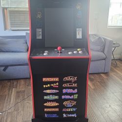 Pac Man Arcade 1up
