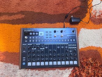Arturia Drumbrute analog drum machine first version 2017-2021