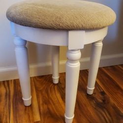 Farmhouse Style Stool