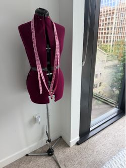 Dress form mannequin