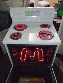GE Stove *WARRANTY&DELIVERY*