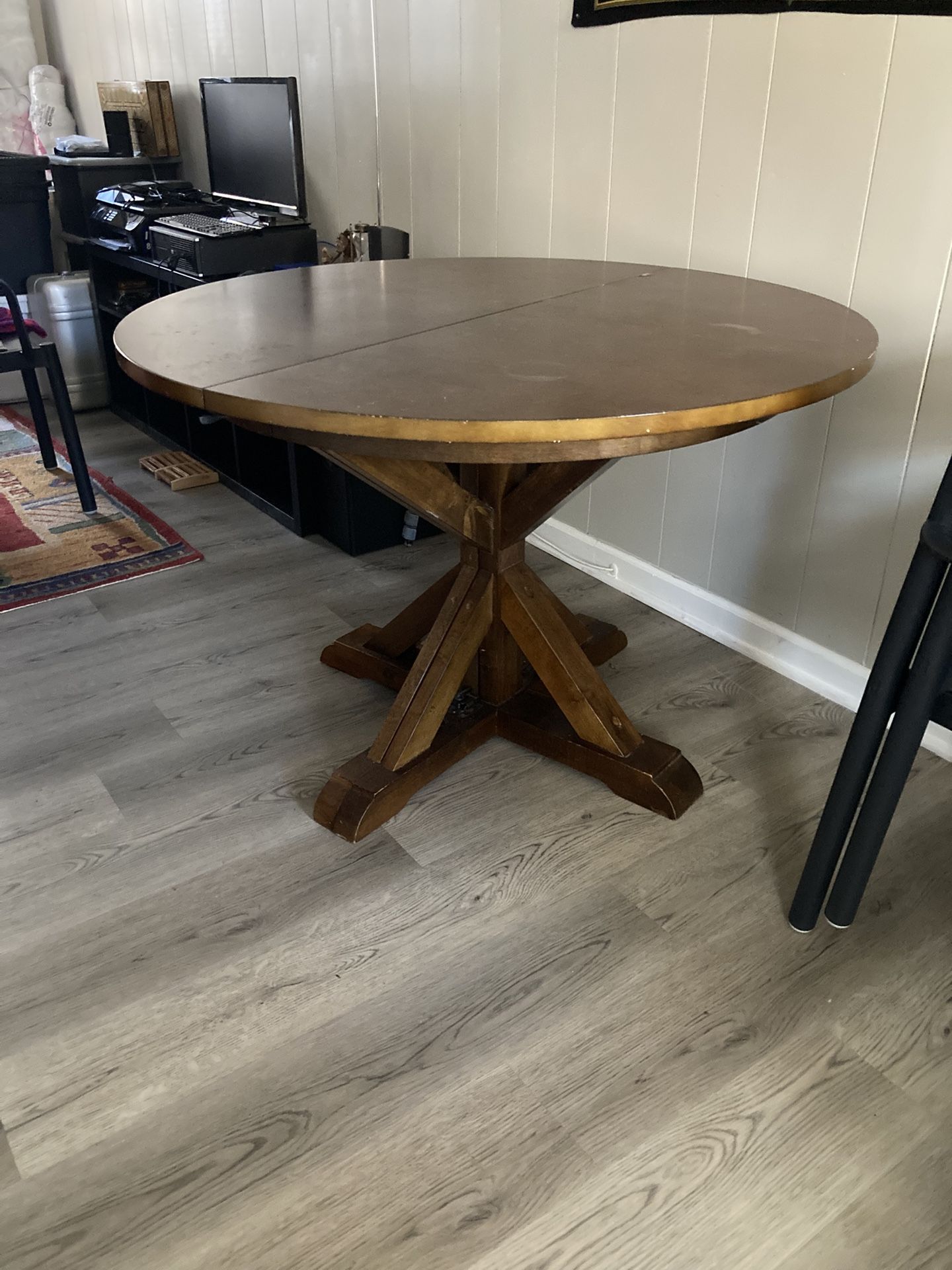 Oid Table 45” Round Dining Table for Sale in Stanley, NC - OfferUp