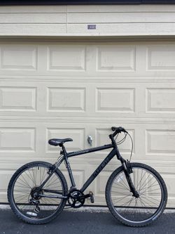 Trek 3700 Mountain Bike – 19.5” Frame – 26” Wheels – Shimano Acera 21-Speed Bicycle