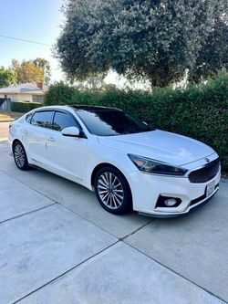 2018 KIA CADENZA PREMIUM