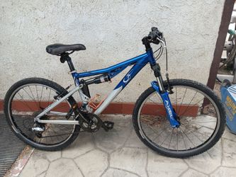 Gary Fisher mountain bike medium size frame