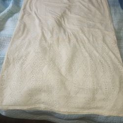 NEW 2X SKIRT WITH SIDE SLITS BLACK AND OFF WHITE