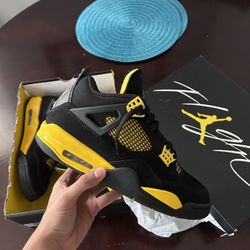 Jordan 4s 