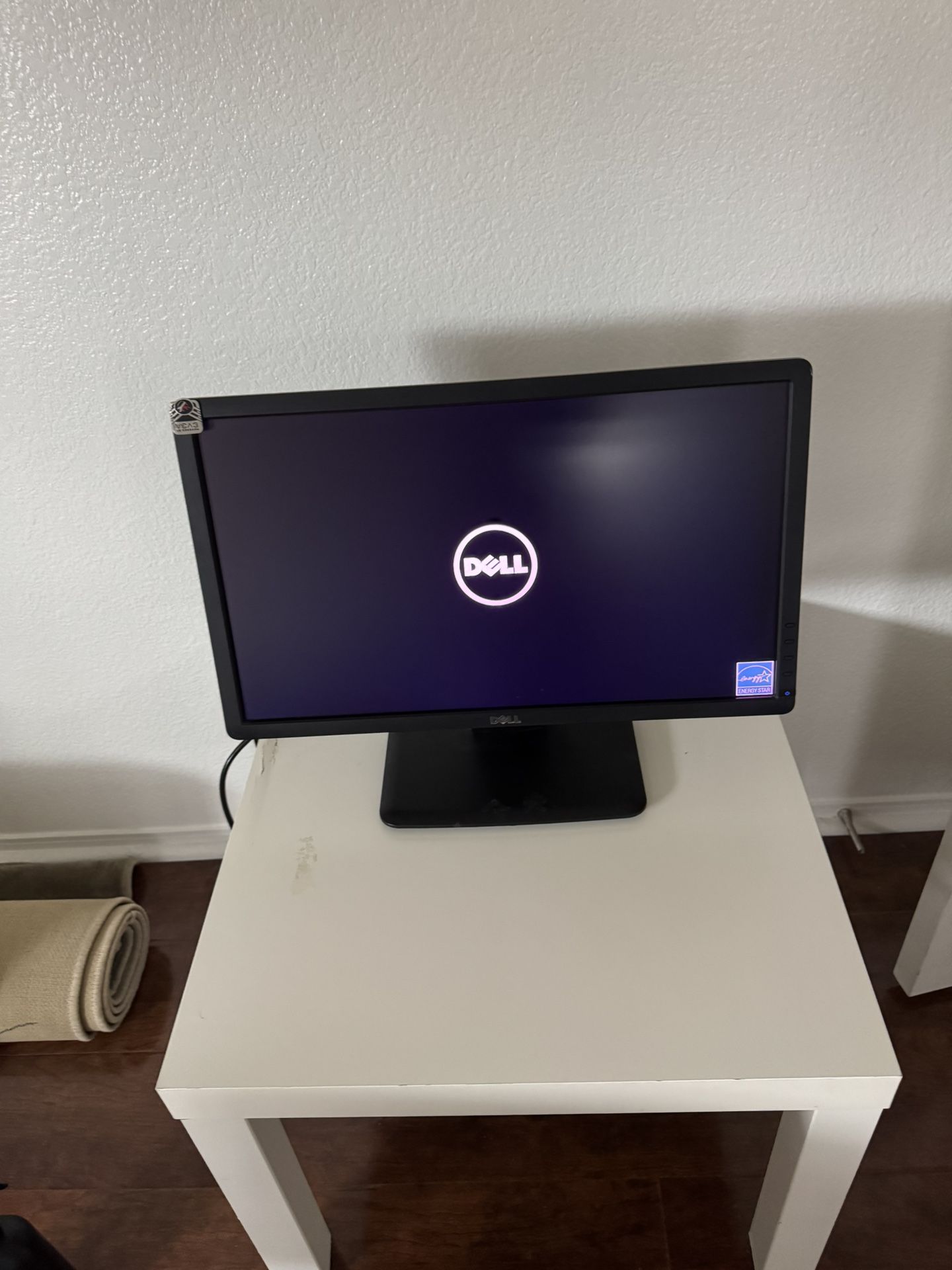 Dell 22 Inches Monitor