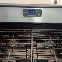 Whirlpool 30-in 5 burners 5.1-cu ft Freestanding Natural Gas Range ( Stainless Steel )