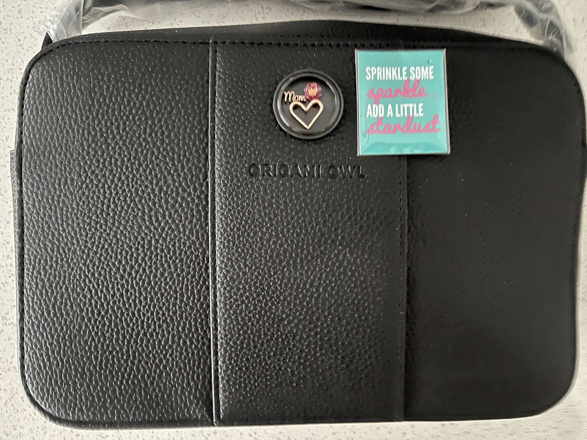 Origami Owl black purse w/ locket 10"x 6"x 3" zip pockets shoulder strap