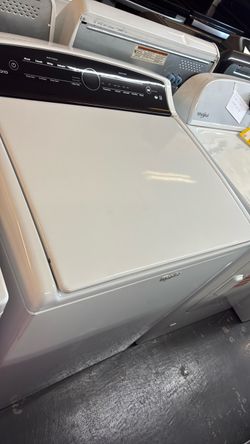 Like new Whirlpool washer top loader