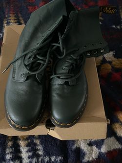 Dr Martens 1460 pascal pine green combat boots