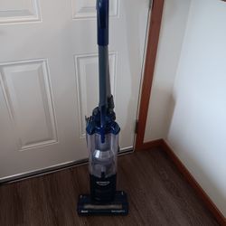 Shark Navigator Vacuum