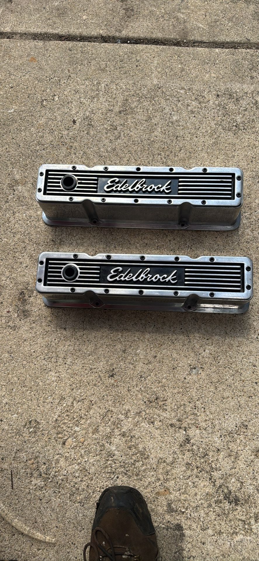 Edelbrock 4249 Elite Series Valve Cover