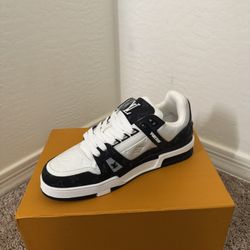 Lv Trainers 