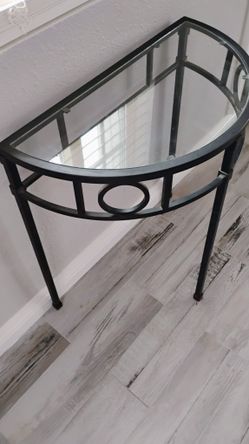 Small Black Rod Iron Table!