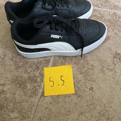 Women's Puma Shoes Size 5.5