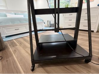 Hammary  TV media easel