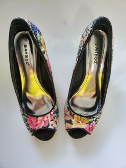 BAMBOO WOMAN SHOES WEDGE SIZE 6.5