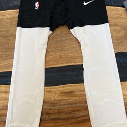 NIKE PRO NBA Team Issue Compression 3/4 Tight Black And White Size