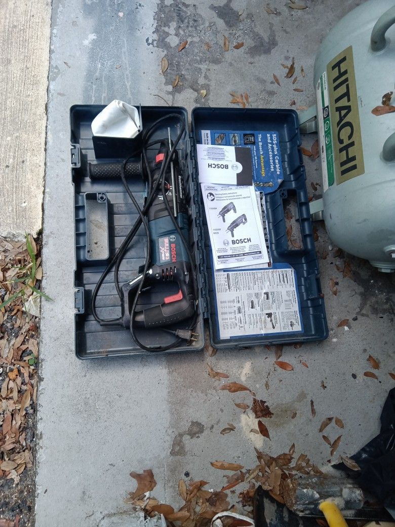 Bosch, Chisel /Hammer Drill