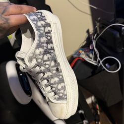 christian diors b23s