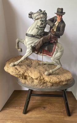 the Indiana Jones 'Pursuit of the Ark' statue for Parts Or Repair
