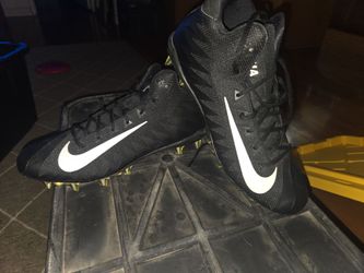 Nike cleats size 13