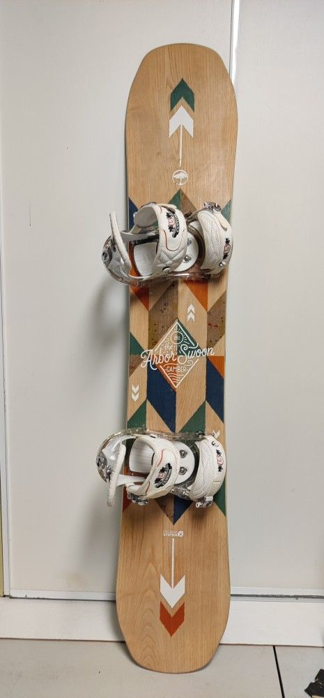 Arbor Swoon 151 Cm And Burton Bindings