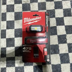 Milwaukee Rechargeable headlamp kit 475 lumens