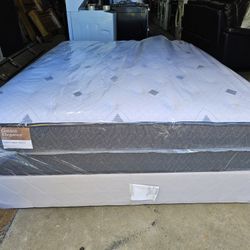 Queen Mattress Set 