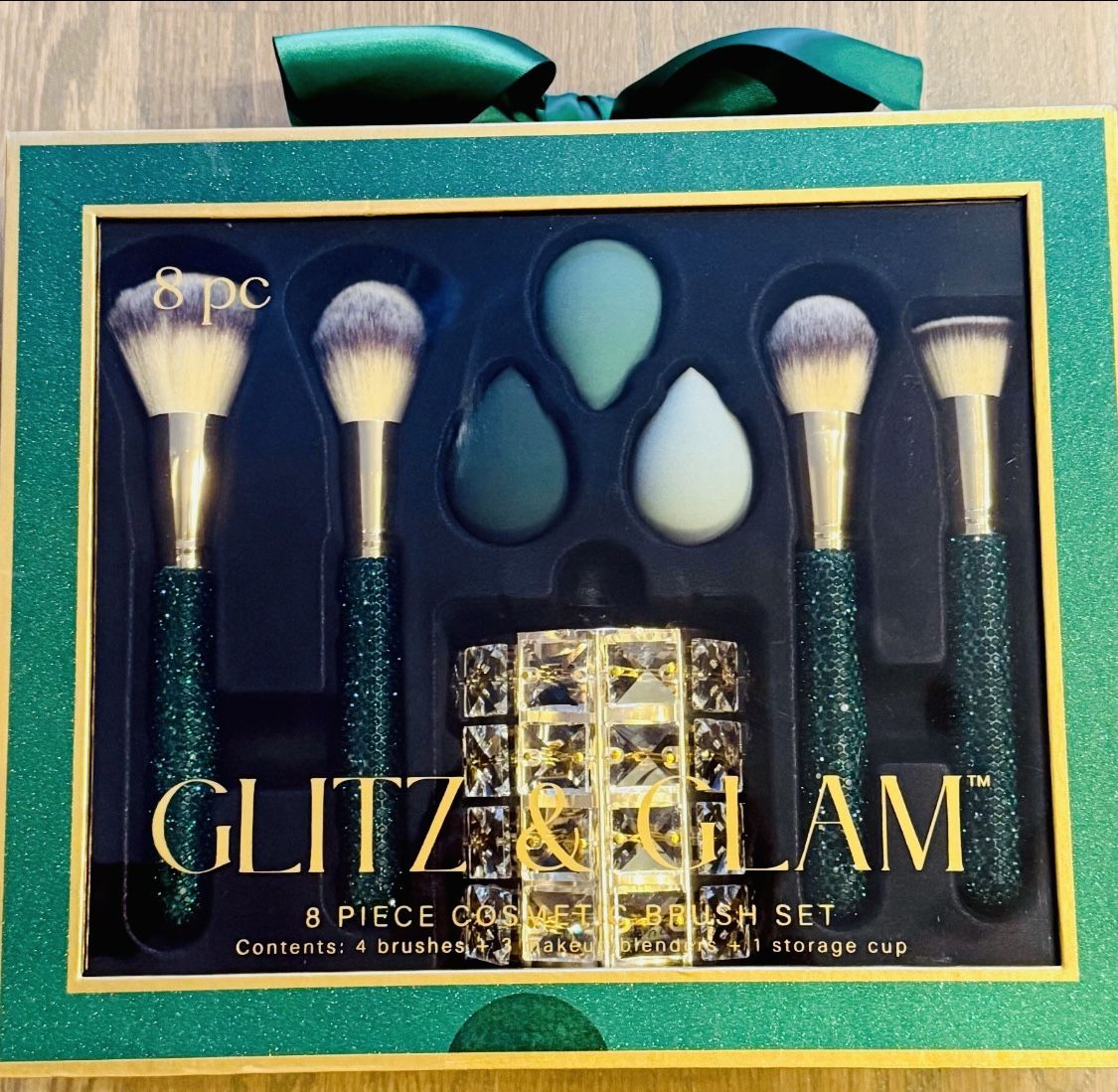 Glitz glam make up brushes brand new