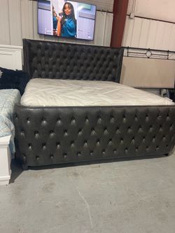 King bed with mattress
