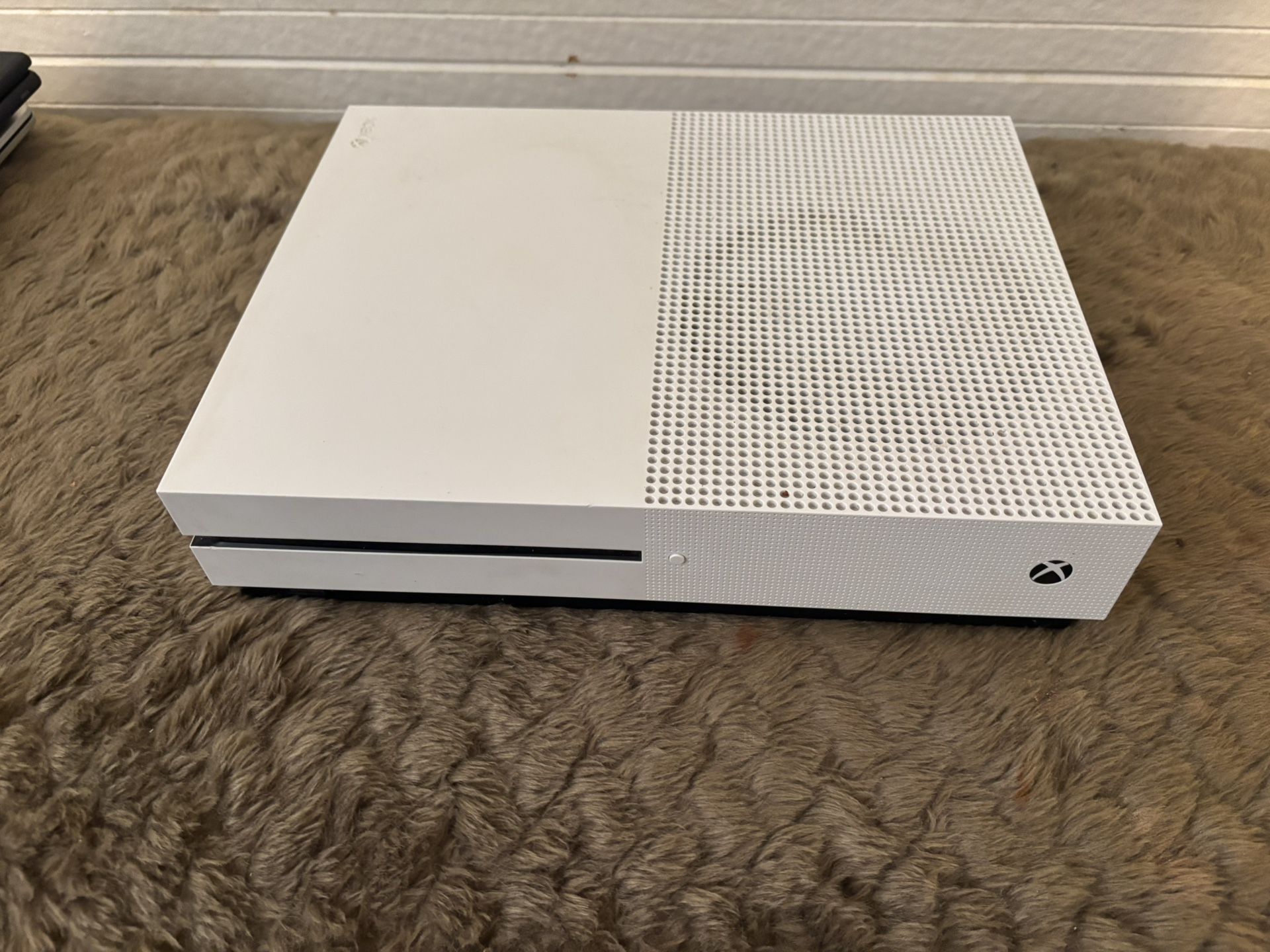 Xbox One S