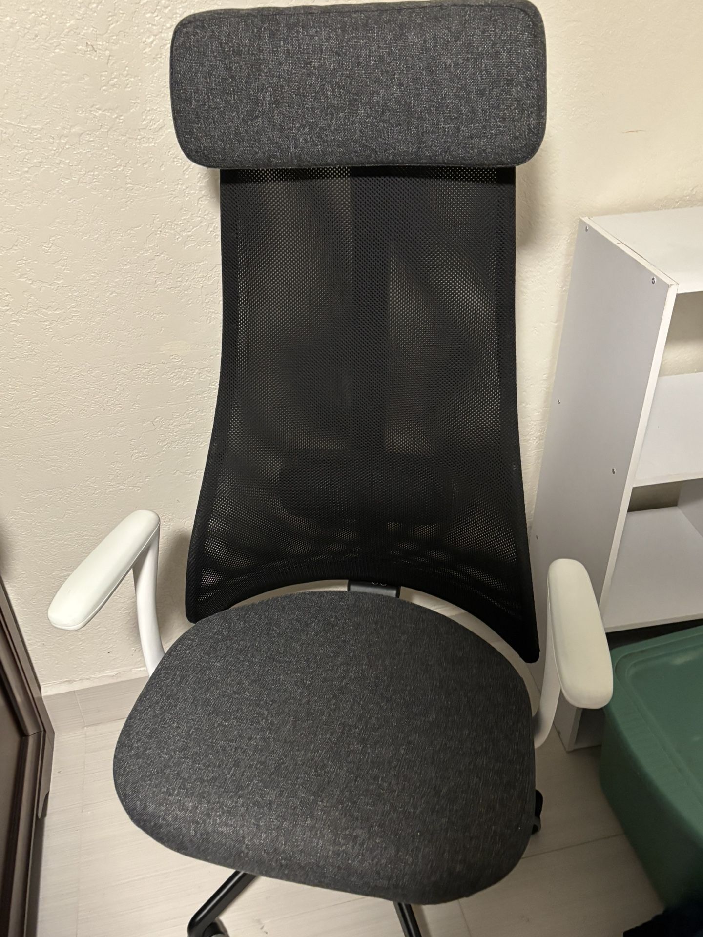 Swivel Desk chair