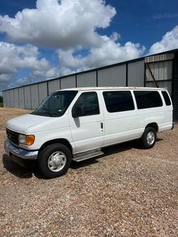 2003 Ford E350 passenger van