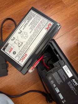 APC Back-UPS BN900M 900VA UPS Battery Backup ‼️ Original retail price: around $125+