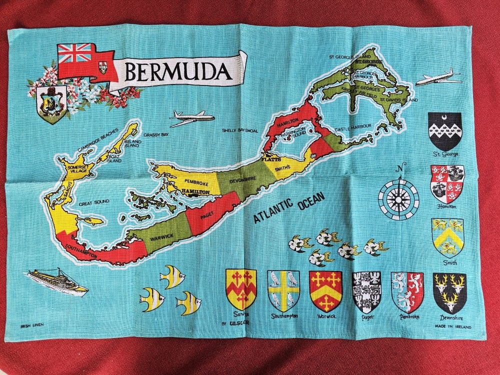 1980s Irish Linen Shop Souvenir Wall Linen Poster Tapestry Irish Crests