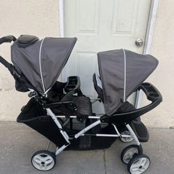 GRACO DOUBLE STROLLER 