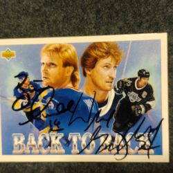 Wayne Gretzky And Brett Hull Autographed Cards