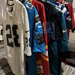 NFL / NHL Jerseys 
