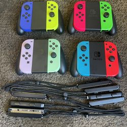 Nintendo Switch Joy-Cons + Straps + Grip