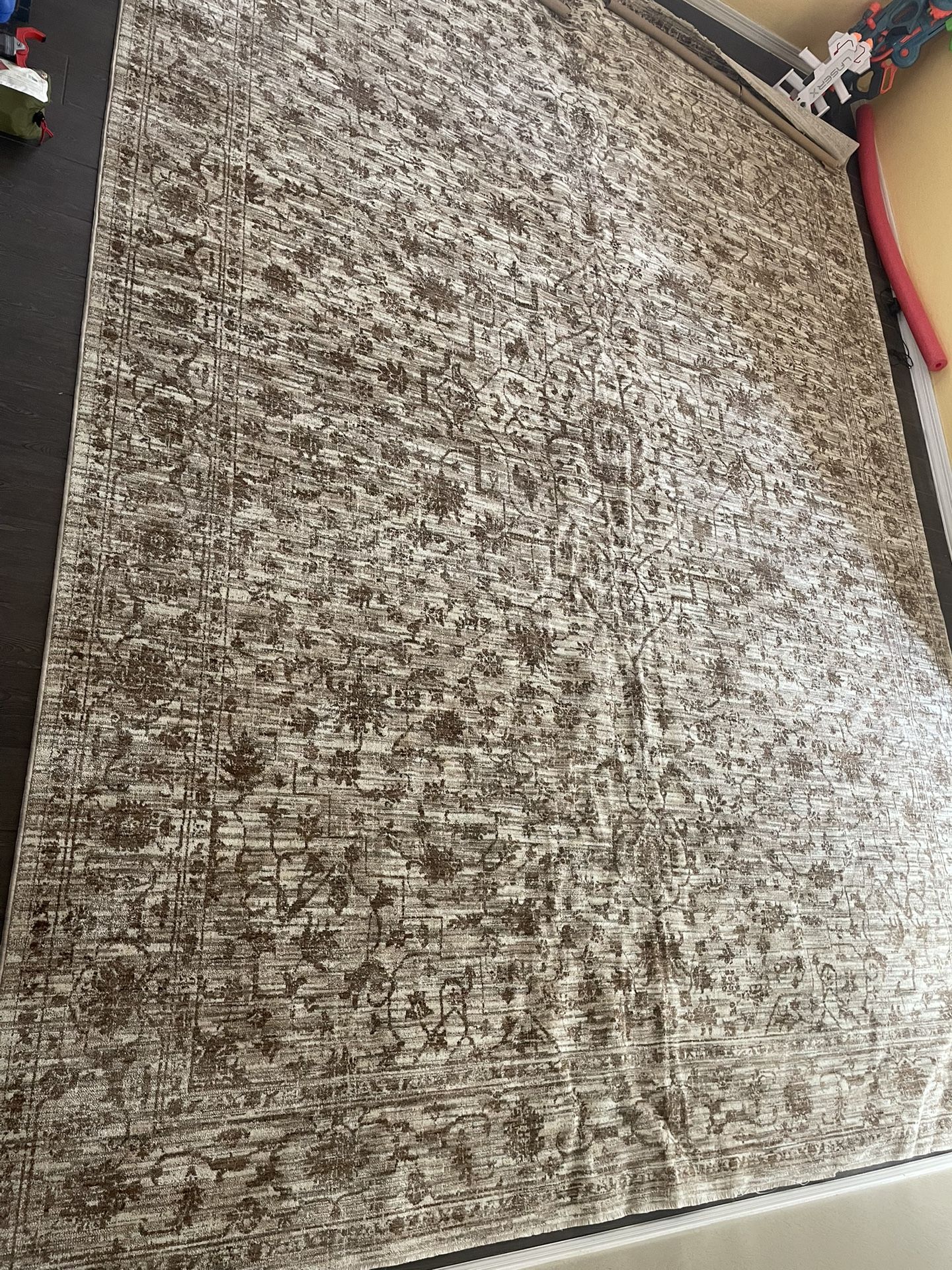 Loloi Sorrento Area Rug with accent rug