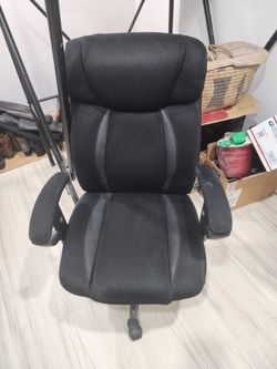 Desk chair