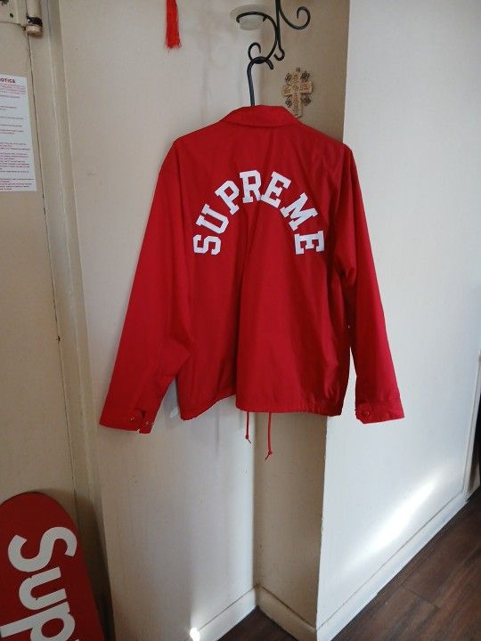 Supreme Jacket Size Medium 