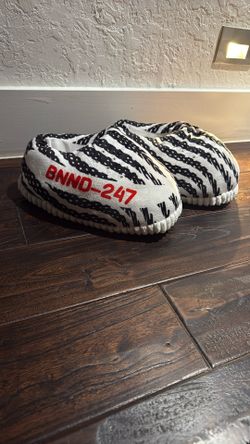 Yeezy Type Slippers!