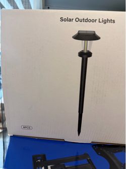 Solar outdoor lights