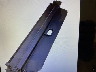 04-10 BMW X3 Rear Retractable Truck Cargo Cover Make Offer